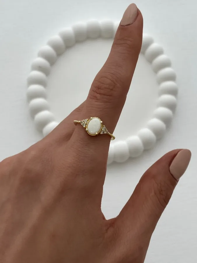 Özel Seri Beyaz Opal Taş Tasarım Zirkon Taşlı Oval Gold Ayarlanabilir Yüzük